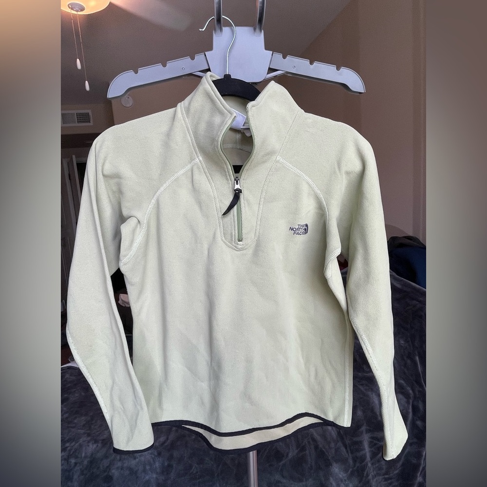 Northface light green jacket, size medium, great condition